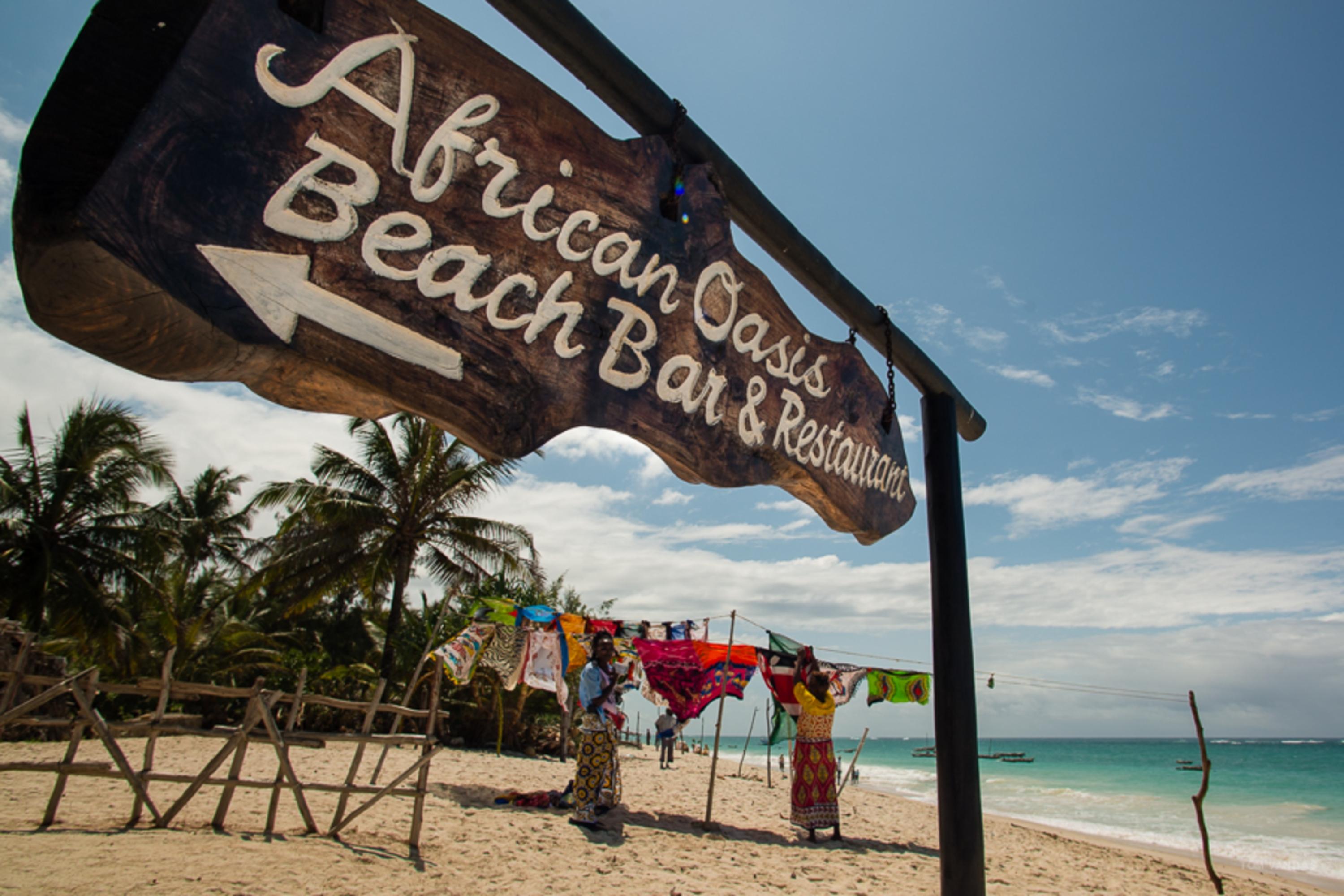 Bahari Dhow Beach Villas Diani Beach Exterior foto